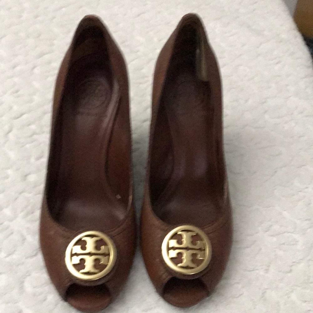 Tory Burch 7.5 Peep Toe Wedge